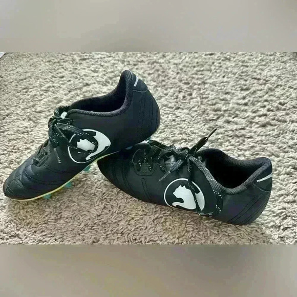 Puma Other - Puma ProCat Cleat Kid's Size 3- Black/White